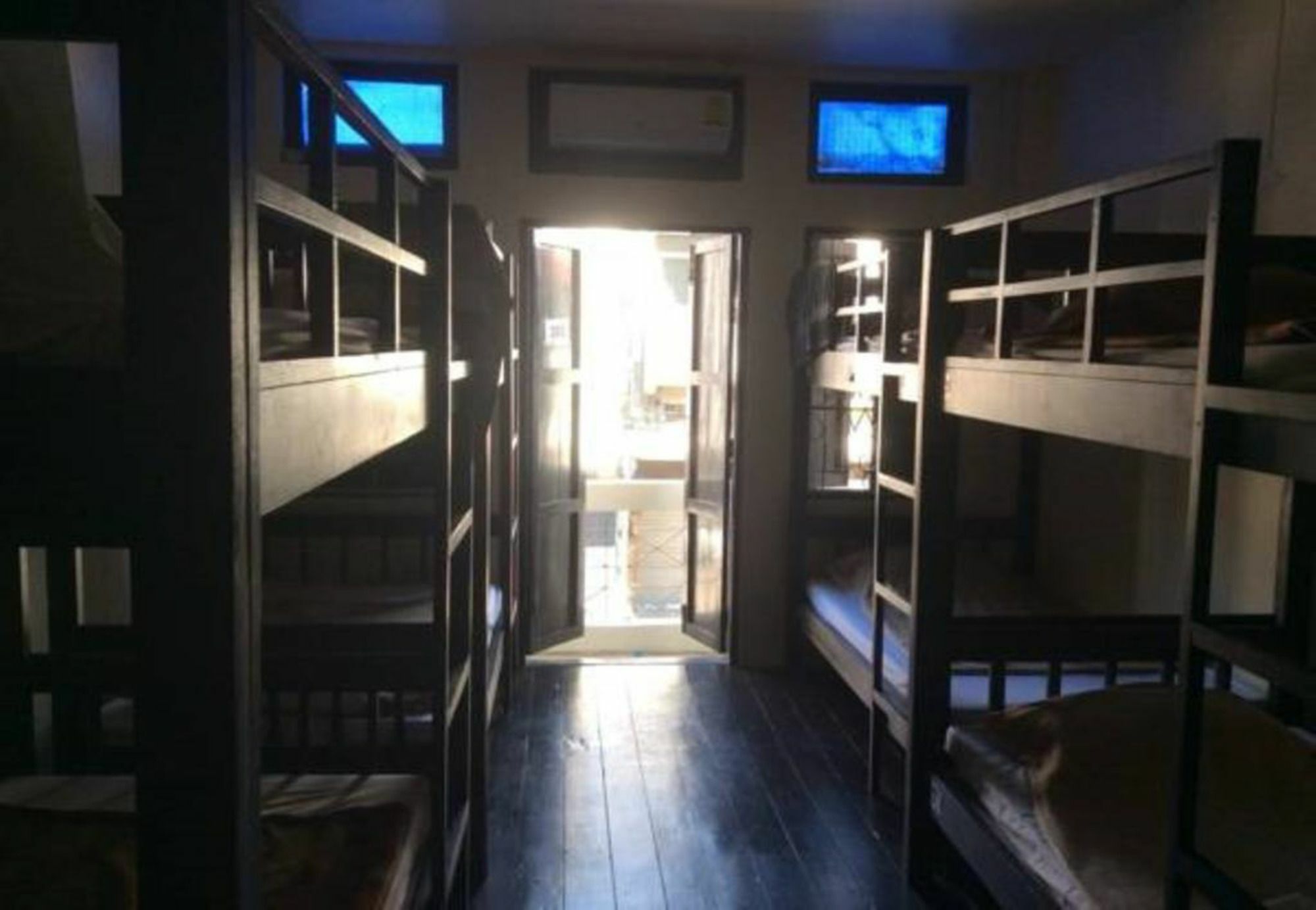 Thapae Backpackers Hostel (Adults Only) 清邁 外观 照片